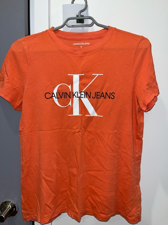 Calvin Klein Jeans Tops - Calvin Klein Jeans Bright Pink Saumon - Orange Logo Crew Tee